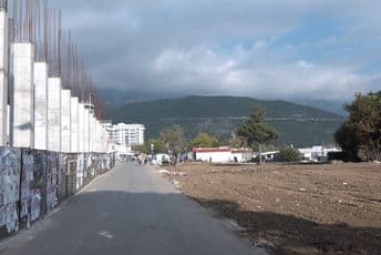 (VIDEO) U toku priprema hortikulturnog i parkovskog uređenja novonastale površine na budvanskom šetalištu (VIDEO) U toku priprema hortikulturnog i parkovskog uređenja novonastale površine na budvanskom šetalištu