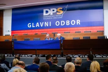 (VIDEO) Glavni odbor DPS-a jednoglasno: Đukanović predsjednik, Marković zamjenik (VIDEO) Glavni odbor DPS-a jednoglasno: Đukanović predsjednik, Marković zamjenik