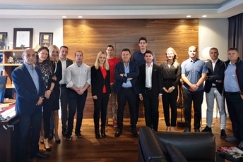 Nagrađeni studenti Ekonomskog fakulteta u Podgorici od danas su dio VOLI tima Nagrađeni studenti Ekonomskog fakulteta u Podgorici od danas su dio VOLI tima