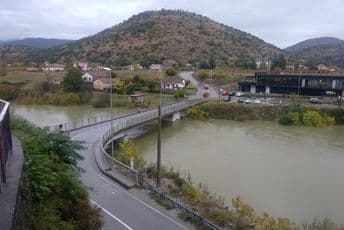 Kritično u Nikšiću i Kolašinu, moguće poplave oko Bojane i Skadarskog jezera Kritično u Nikšiću i Kolašinu, moguće poplave oko Bojane i Skadarskog jezera