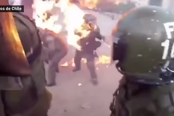 Uznemirujuće scene: Snimak zapaljenih policajki obišao svijet
