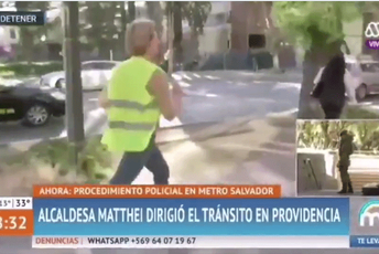 Gradonačelnica pobjegla novinarima usred intervjua Gradonačelnica pobjegla novinarima usred intervjua