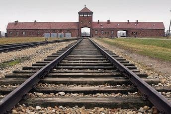 Netfliksov dokumentarac o logorima smrti: Zašto su Poljaci bijesni Netfliksov dokumentarac o logorima smrti: Zašto su Poljaci bijesni