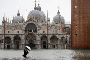 Venecija pod vodom, poplavljena i istorijska bazilika Tanjug, AP