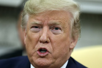 Tramp: Pokušavaju da me zaustave, to je lov na vještice Foto: Tanjug/AP/Evan Vucci