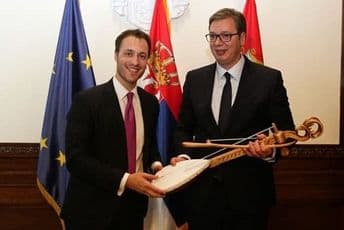 Rusko-srpska grupa od DF-a traži koaliciju sa Milačićem Rusko-srpska grupa od DF-a traži koaliciju sa Milačićem