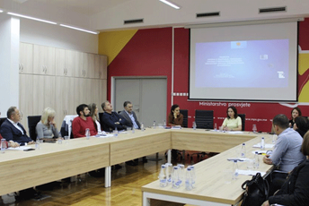 Obrazovni sistem i tržište rada se moraju zaštititi od nekvalitetnih diploma Obrazovni sistem i tržište rada se moraju zaštititi od nekvalitetnih diploma