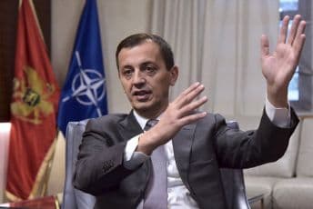 Bošković: Borba protiv sajber napada štiti nas od povratka u haos 90-tih AP