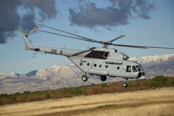 Hrvatska: Vojnim helikopterom prevozili švercera oružjem Hrvatska: Vojnim helikopterom prevozili švercera oružjem