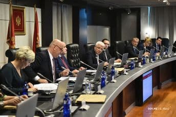 Planirano zaduženje od 590 miliona eura Planirano zaduženje od 590 miliona eura