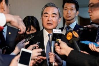 Vang Ji: Hongkong je dio Kine što god da se desi Vang Ji: Hongkong je dio Kine što god da se desi