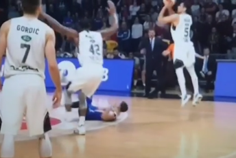 KO GUBI IMA PRAVO DA SE LJUTI:  Faul nad BAMFORTOM opravdano sviran (VIDEO)