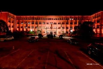 Zgrada MUP-a u narandžastoj boji Zgrada MUP-a u narandžastoj boji