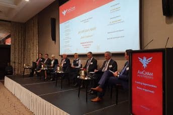 Ministri: Digitalna transformacija crnogorskog društva je neophodna i mora biti prioritet Ministri: Digitalna transformacija crnogorskog društva je neophodna i mora biti prioritet