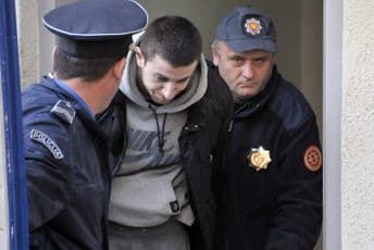 Čogurić tvrdi da je iz šale šamarao cimera u zatvoru Mašan Čogurić. CDM