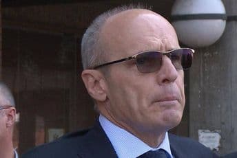 Presuda za pokušaj ubistva Beka: Zdravkoviću 10 godina, Adrovac oslobođena Presuda za pokušaj ubistva Beka: Zdravkoviću 10 godina, Adrovac oslobođena