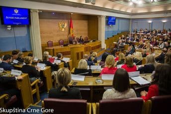 Drobnjak: U aktuelnom sazivu Skupštine najveći broj žena od početka parlamentarizma u CG Foto: Skupština Crne Gore