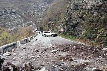 KONAČNO: Uspostavljen saobraćaj na putu Podgorica - Kolašin KONAČNO: Uspostavljen saobraćaj na putu Podgorica - Kolašin