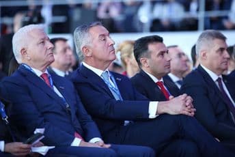 Osmi Kongres Demokratske partije socijalista (FOTO) Osmi Kongres Demokratske partije socijalista (FOTO)