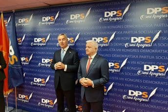 (VIDEO) Đukanović: Podnio sam tužbu protiv Kneževića, koverta bila donacija za koju nijesam znao (VIDEO) Đukanović: Podnio sam tužbu protiv Kneževića, koverta bila donacija za koju nijesam znao