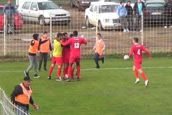 Goleada i remi Dečića u Tuzima Goleada i remi Dečića u Tuzima