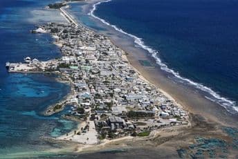 Ogromni talasi potopili glavni grad Maršalovih Ostrva Ogromni talasi potopili glavni grad Maršalovih Ostrva