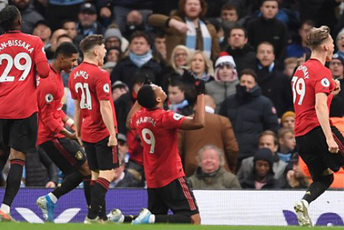 Crveno je boja Mančestera! (VIDEO) Crveno je boja Mančestera! (VIDEO)