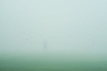 Magla na utakmici u Srbiji: Publika nije vidjela ništa, igrači jedva jedni druge Foto: FK Voždovac Twitter