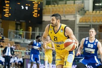 Primorska slavila protiv Zadra Primorska slavila protiv Zadra