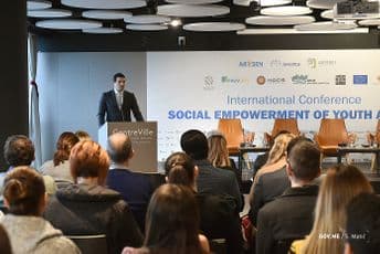 Janović: Bićemo podrška mladima u riziku Janović: Bićemo podrška mladima u riziku