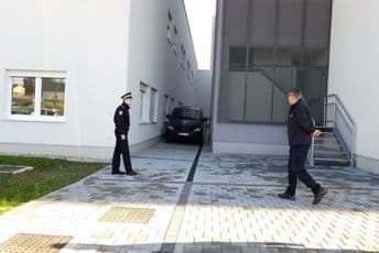 Pacijent skočio sa četvrtog sprata, na mjestu ostao mrtav Foto: O. M.