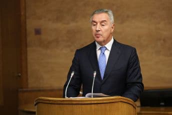 Đukanović: Zakon smeta samo onome ko zna da imovina nije njegova, Amfilohije 1996. djelovao pomiriteljski Đukanović: Zakon smeta samo onome ko zna da imovina nije njegova, Amfilohije 1996. djelovao pomiriteljski