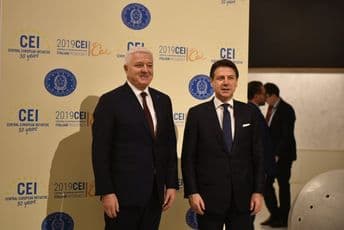 Marković doputovao u Rim na Samit Centralnoevropske inicijative Marković doputovao u Rim na Samit Centralnoevropske inicijative