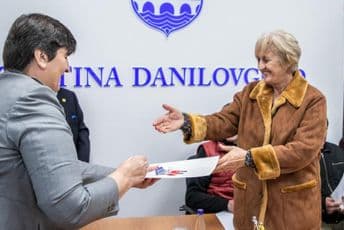 Socijalno ugroženima i djeci bez roditeljskog staranja u Spužu 12 stanova Socijalno ugroženima i djeci bez roditeljskog staranja u Spužu 12 stanova