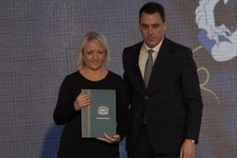 Supruga posthumno nagrađenog Vujoševića: Neka se Darkova dobrota useli u srca svih nas Supruga posthumno nagrađenog Vujoševića: Neka se Darkova dobrota useli u srca svih nas