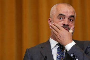 Rama sprema tužbu protiv Haradinaja Rama sprema tužbu protiv Haradinaja