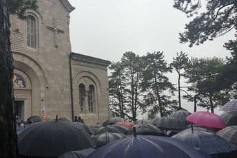 Mitropolija: Mošti Svetog Vasilija Ostroškog će noćiti u Nikšiću Mitropolija: Mošti Svetog Vasilija Ostroškog će noćiti u Nikšiću