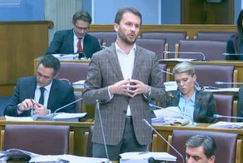 Konjević: Zvali ste me da vam pomognem da izmirite dug; Brajović: Žalim svaki trenutak naše političke saradnje Konjević: Zvali ste me da vam pomognem da izmirite dug; Brajović: Žalim svaki trenutak naše političke saradnje