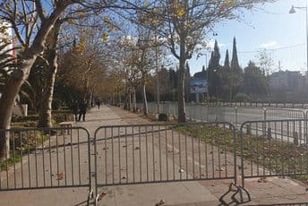 Centar grada zatvoren za saobraćaj i pješake, protest zabranjen (FOTO) Foto: Portal Analitika