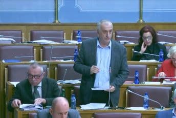 Bulatović pozvao na nastavak litija Ilustracija