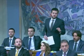 Nikolić: Zakon će biti usvojen večeras, vidjećemo šta će se dešavati Nikolić: Zakon će biti usvojen večeras, vidjećemo šta će se dešavati