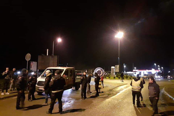 Blokada na mostu na Tari i u Ribarevinama (VIDEO) Blokada na mostu na Tari i u Ribarevinama (VIDEO)