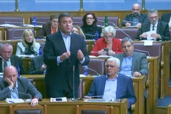 Medojević Krivokapiću: Ti si smeće i *ovno obično Medojević u Skupštini - Ilustracija