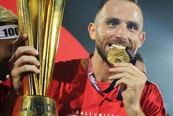 Prije mjesec dana je izgubio suprugu, sada mu se vratio osmijeh na lice Foto: Fejsbuk