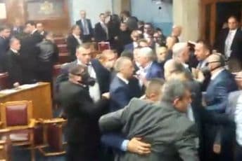 Mandić, Knežević i Zogović još u pritvoru: Čekaju saslušanje kod tužioca Mandić, Knežević i Zogović još u pritvoru: Čekaju saslušanje kod tužioca