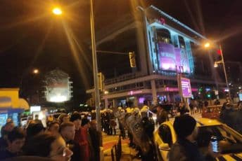 Podgorica: Gradjani stigli do Bazara, blokirali više raskrsnica Podgorica: Gradjani stigli do Bazara, blokirali više raskrsnica