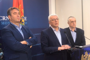 DF: Đukanović da povuče Zakon DF: Đukanović da povuče Zakon