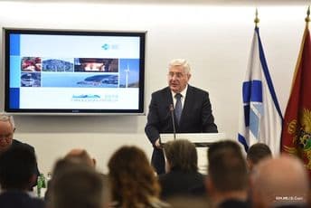 Golubović: Ostvarena ekonomska stabilnost i privredni rast su temelj za pokretanje novog investicionog ciklusa Golubović: Ostvarena ekonomska stabilnost i privredni rast su temelj za pokretanje novog investicionog ciklusa