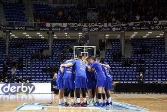 Zvezdi vraćen bod i smanjena kazna - moguć novi meč?! Zvezdi vraćen bod i smanjena kazna - moguć novi meč?!