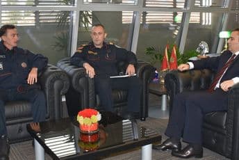 Veljović sa Lakićem i Anđušićem: Pokazali ste hrabrost i humanost Veljović sa Lakićem i Anđušićem: Pokazali ste hrabrost i humanost